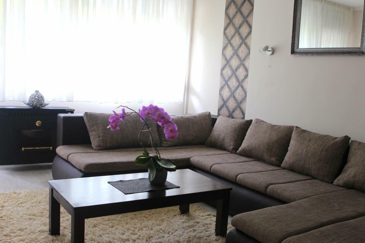 Strandfuerdo Apartman Eger Bagian luar foto